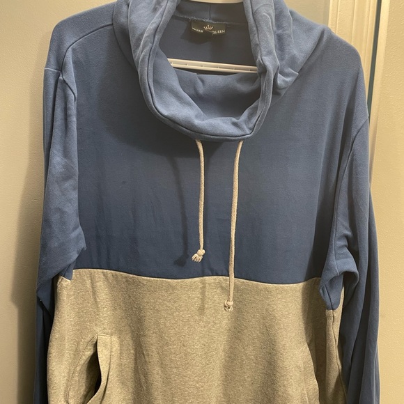 Nursing Queen 1X Hoodie - Picture 3 of 4